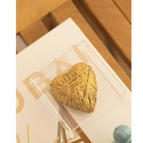 Caixa Acrílico Coração Fios de Cobre Dourado P