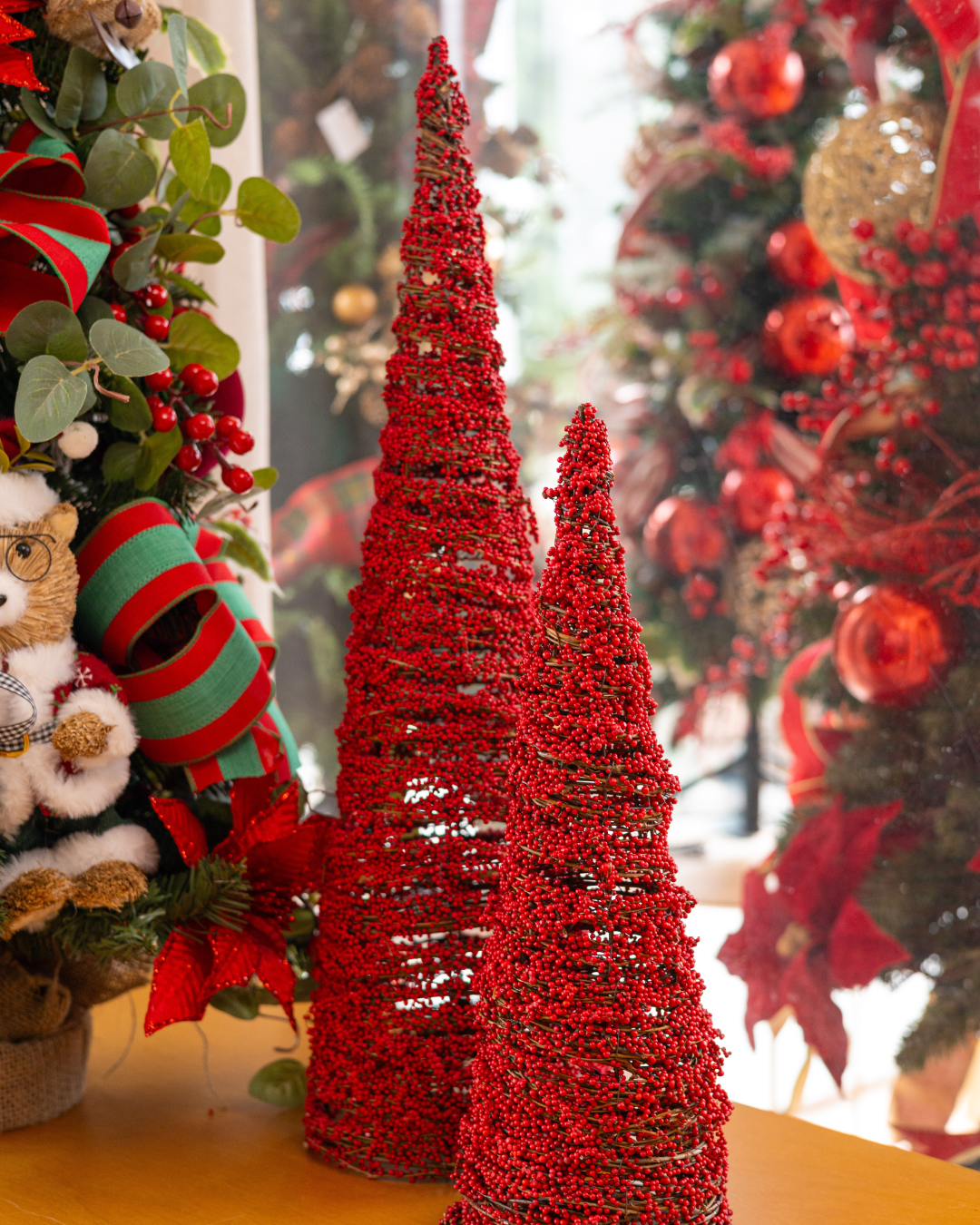 Árvore Natalina Cone Berry — 40cm