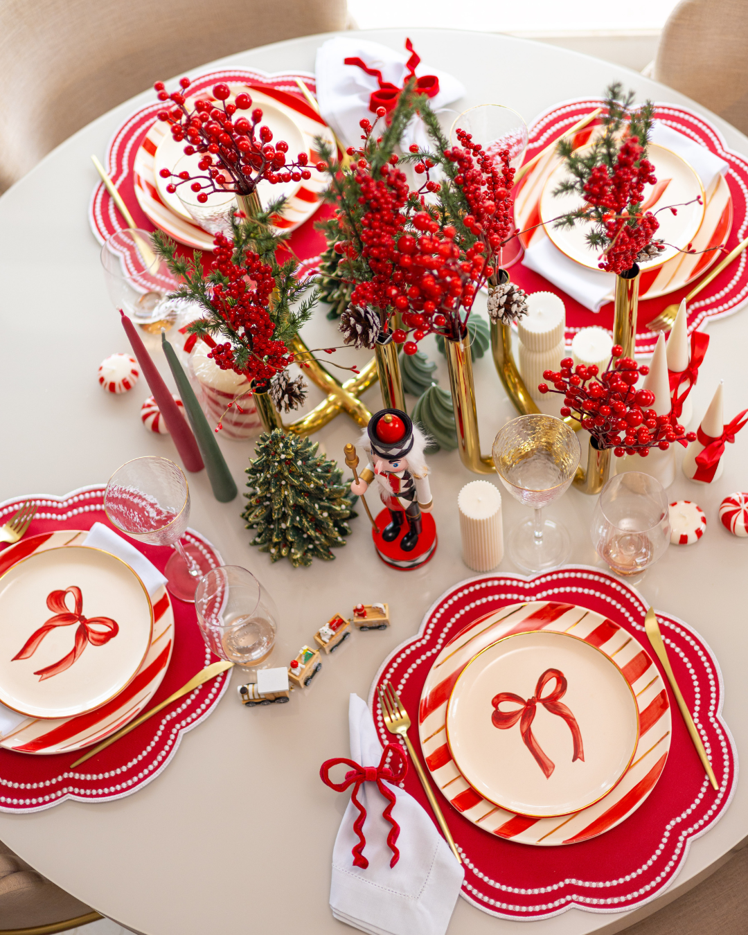 Conjunto 4 Peças Jogo Americano Redondo Carmim