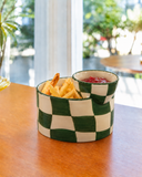 Pote de cerâmica para batata frita Eat Me xadrez verde e creme com molheira
