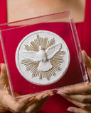 Caixa Acrílico Medalha Divino Espírito Santo I - 15x15cm