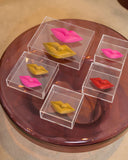 Caixa Acrílico Bocas Dourada e Pink - 13x13cm