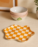 Prato Abstrato Xadrez com Ouro – Laranja – Cerâmica – 22x17,5cm