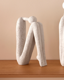 Escultura em Polirresina 'Sitting" II 20cm x 14cm x 6cm