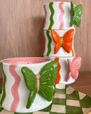 Caneca Borboleta Encanto Verde em Cerâmica